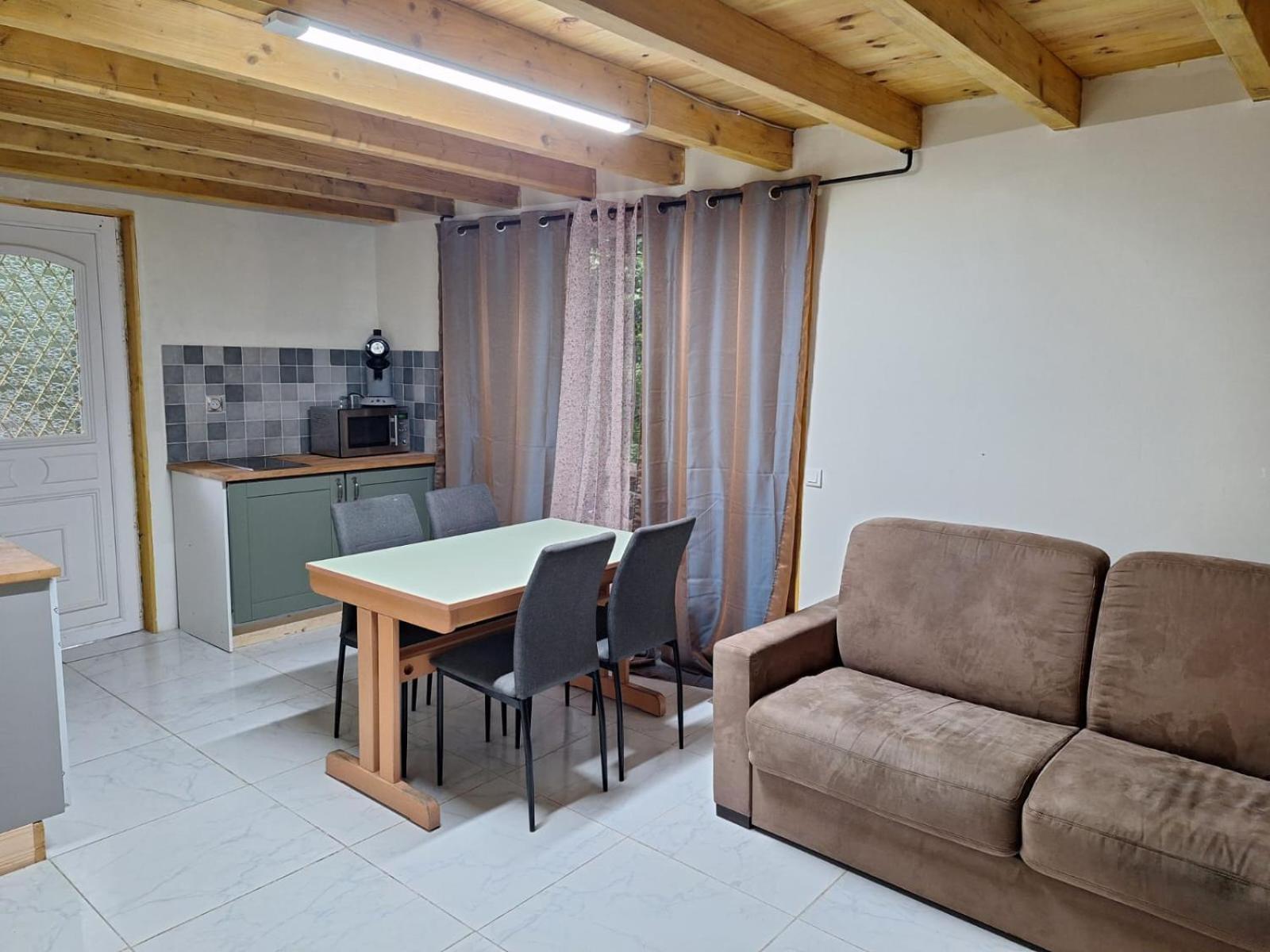 فندق Gite Tipi Faux-la-Montagne المظهر الخارجي الصورة